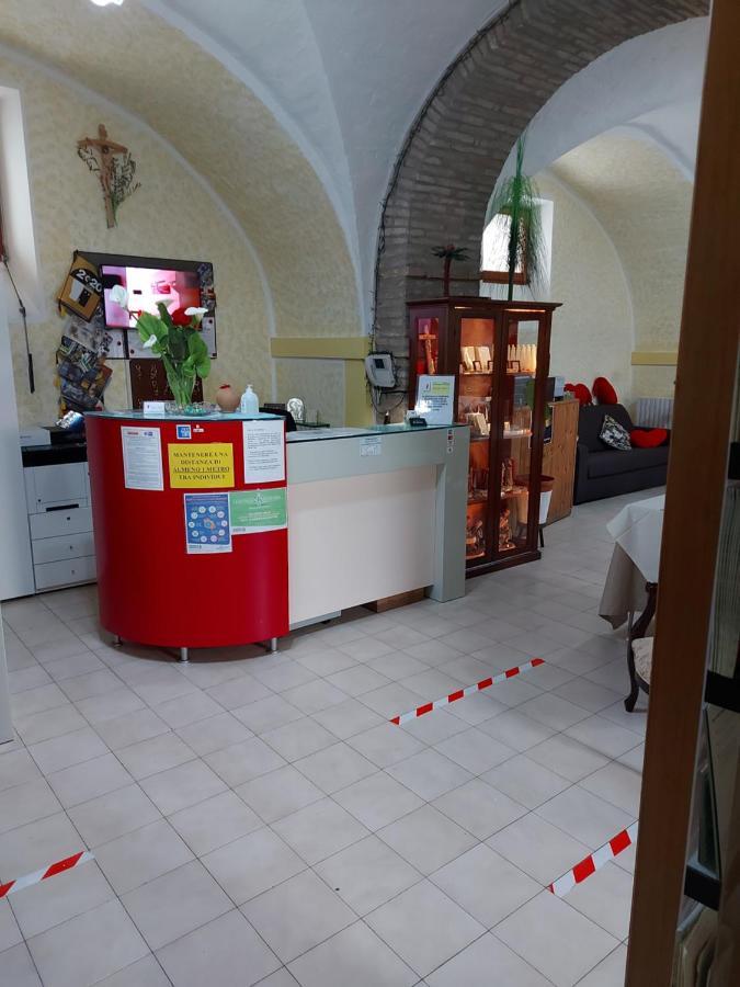 Domus Pacis Santa Chiara Casa Per Ferie Loreto Exterior foto